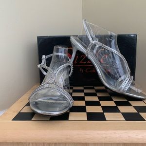 Sizzle by Coloriffics silver rhinestone sandals